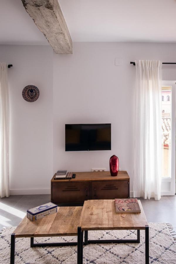 Ninos Luchando Apartamento Granada